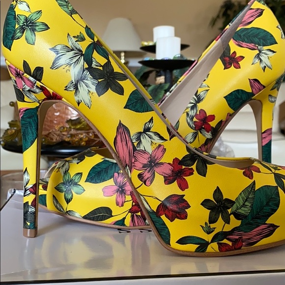floral yellow heels
